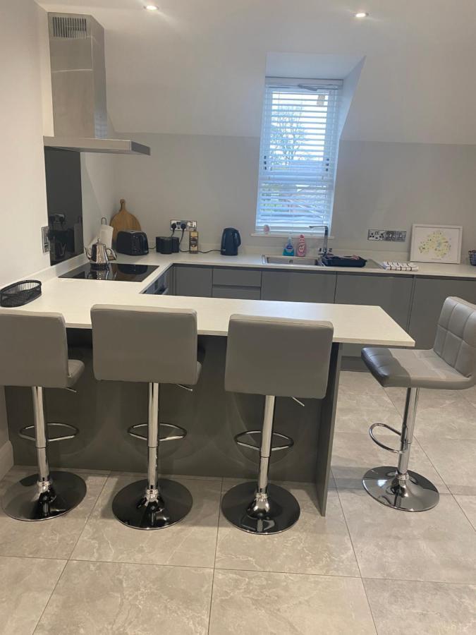Modern 3-Bed Apartment In Magherafelt Sleeps 8 Екстер'єр фото